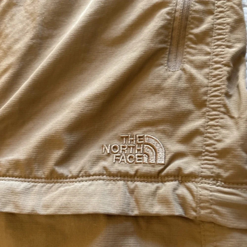 The North Face Khaki Convertible Hiking Pants T338/T738
